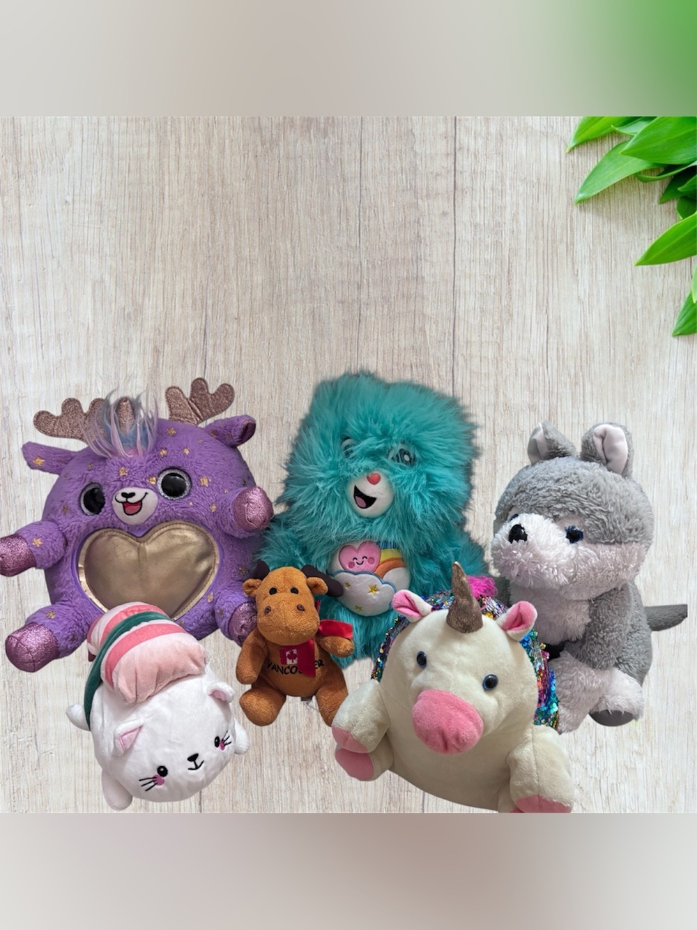Assorted plushy bundle